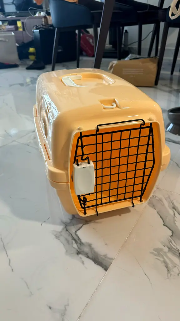 Cat carrier63232649516161110