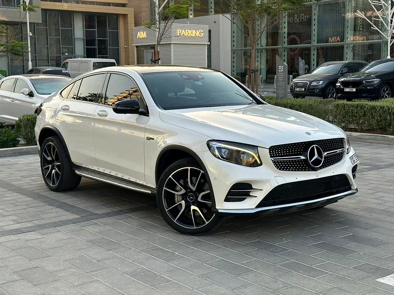 2018 GCC Mercedes Benz GLC43 AMG Coupe / Upgraded Display and Steering Wheel63176168515585116