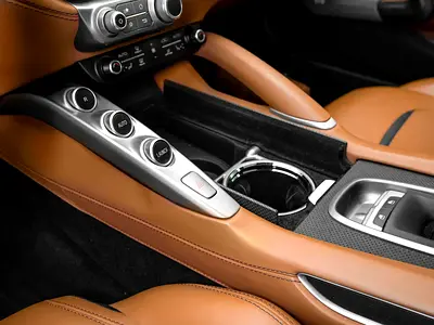 صورة 13 لـ 2019 Ferrari GTC4 LUSSO