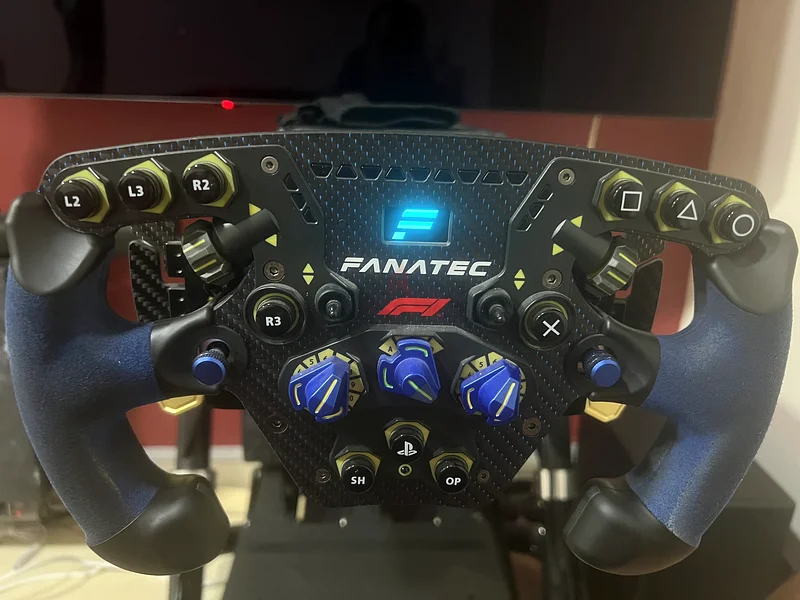 Fanatec Podium Special edition with F1 wheel and Elite V2 pedals63229304539523110