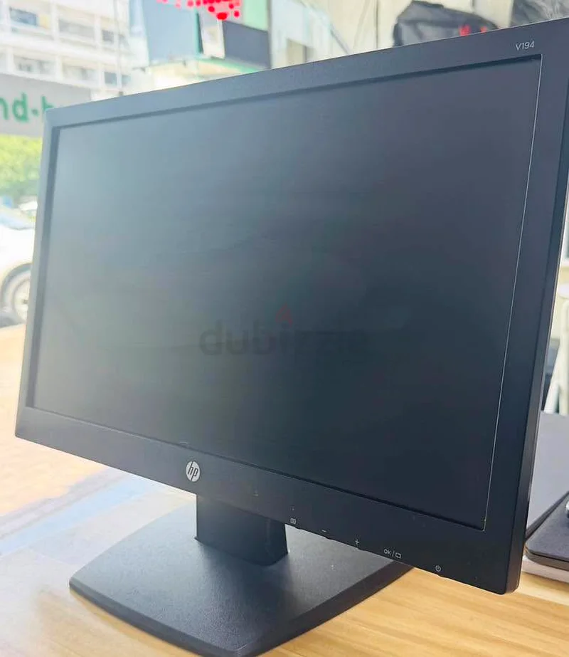 قائمة إعادة البيع

شاشة HP V194 - 18.5 بوصة بدقة HD مع منفذ VGA  
• الحالة: مستعملة - تعمل بشكل كامل  
• الشاشة63196636653443111