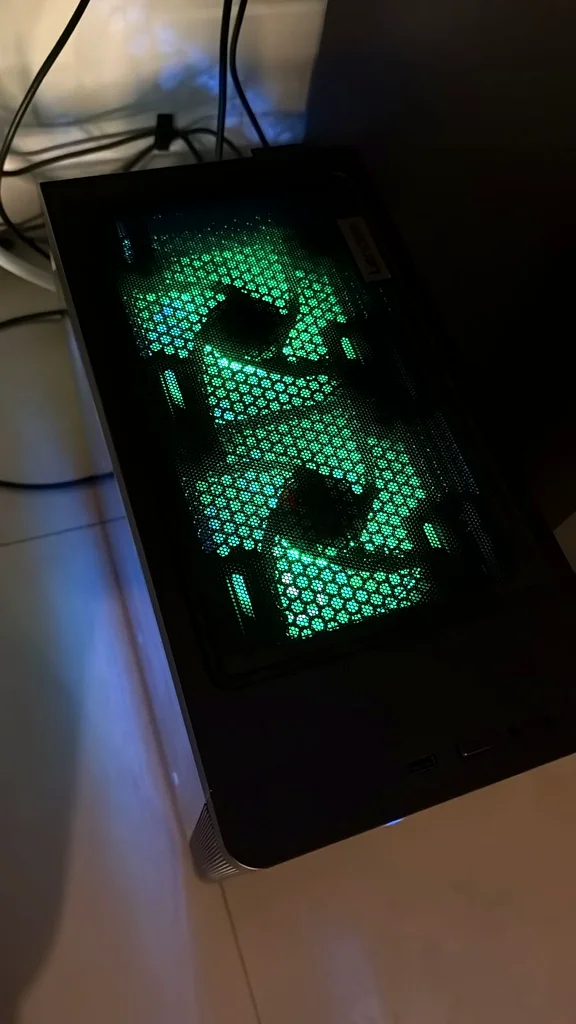 كمبيوتر لينوفو ليجن تي 5 للألعاب - معالج إنتل كور i7 | كرت شاشة إنفيديا RTX 3070 | ذاكرة وصول عشوائي 32 جيجابايت | سعة تخزين 2.5 تيرابايت (SSD+HDD) - 4,000 درهم إماراتي (قابل للتفاوض)63167119405953112