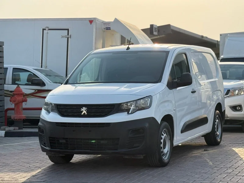 2022 | Peugeot Partner | Van | Manual | Ref# 73062935672033410112