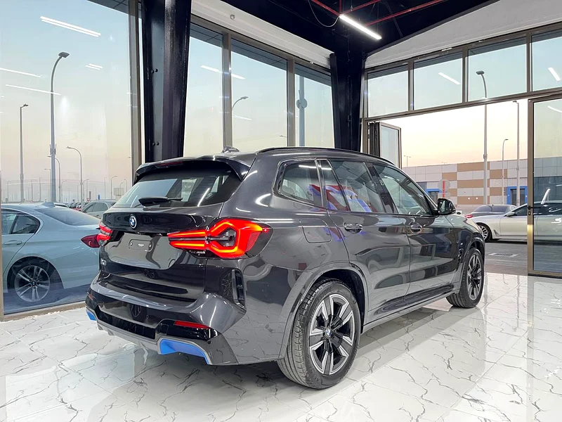 BMW ix3 electric zero km Gcc 202363161999771010111