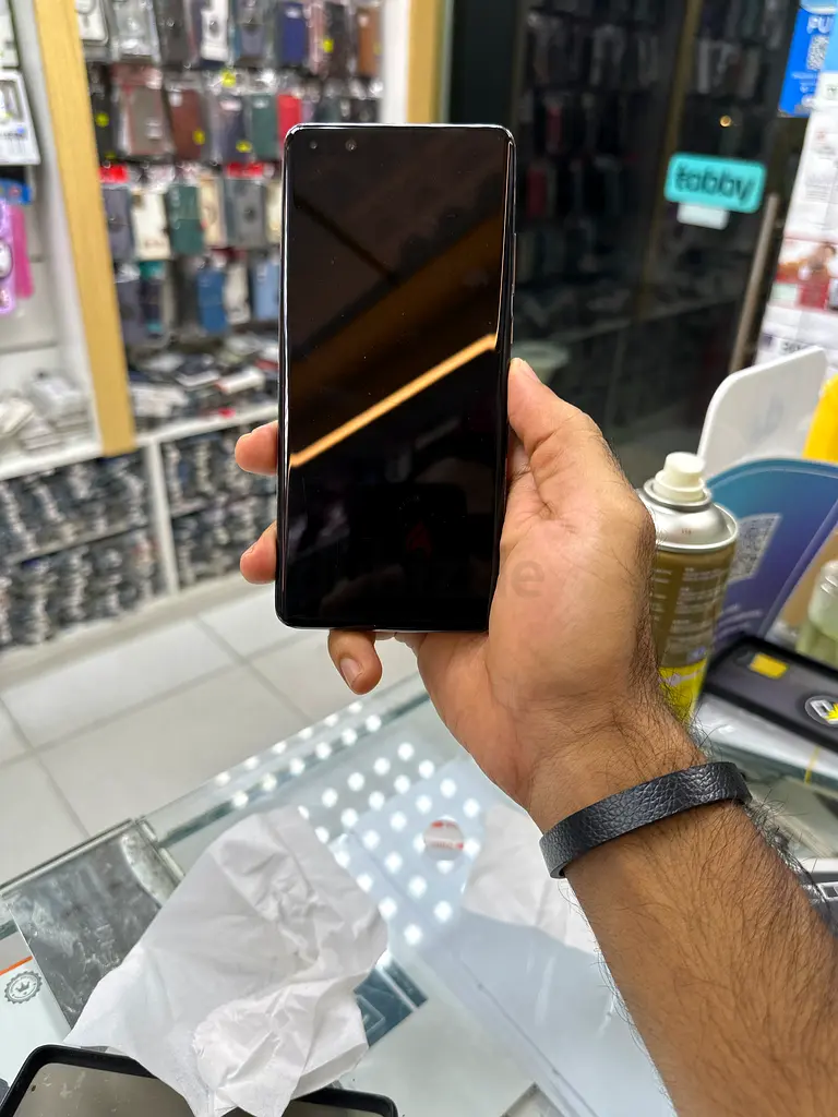 Sleek Mobile Phone for Sale - Great Condition!