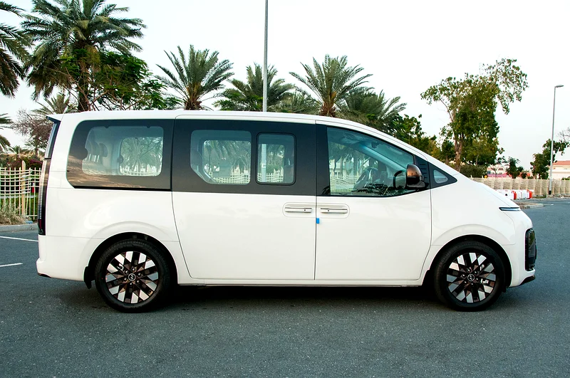 Hyundai Staria Luxury Van | 7 Seater | GCC | 2025 | Brand New | Agency Warranty 5 Years 150000Kms63171299253633114