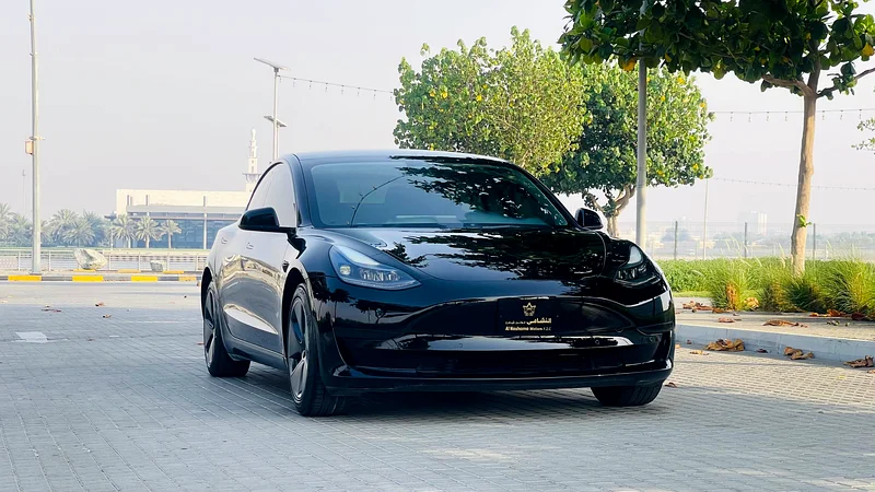 Tesla model 3 standard plus gcc sp  perfect condition63177576980993112