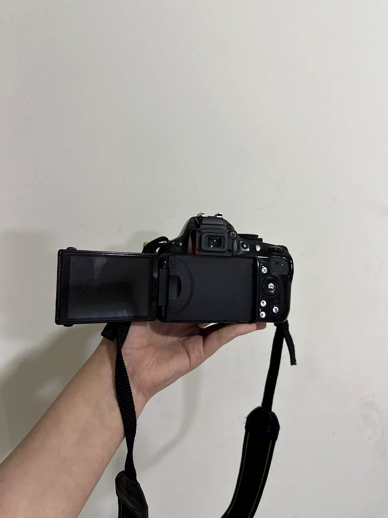 كاميرا نيكون D5100 رقمية أحادية العدسة63172220973443111