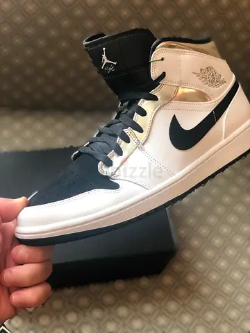 Air Jordan 1 Mid alternate think 16 Sneakers!