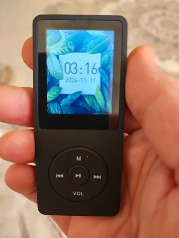 AGPTEK A02 8GB  70 Hours Playback MP3 Lossless Sound Music Player