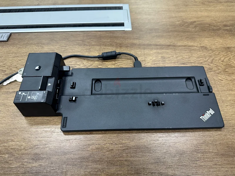 محطة إرساء ThinkPad Ultra - النوع 40AJ63166654044289111