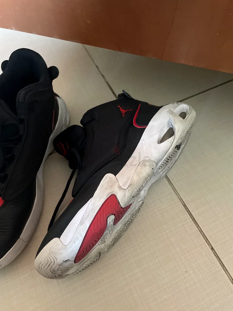 Nike Air Jordan Max Aura 463218820394754111