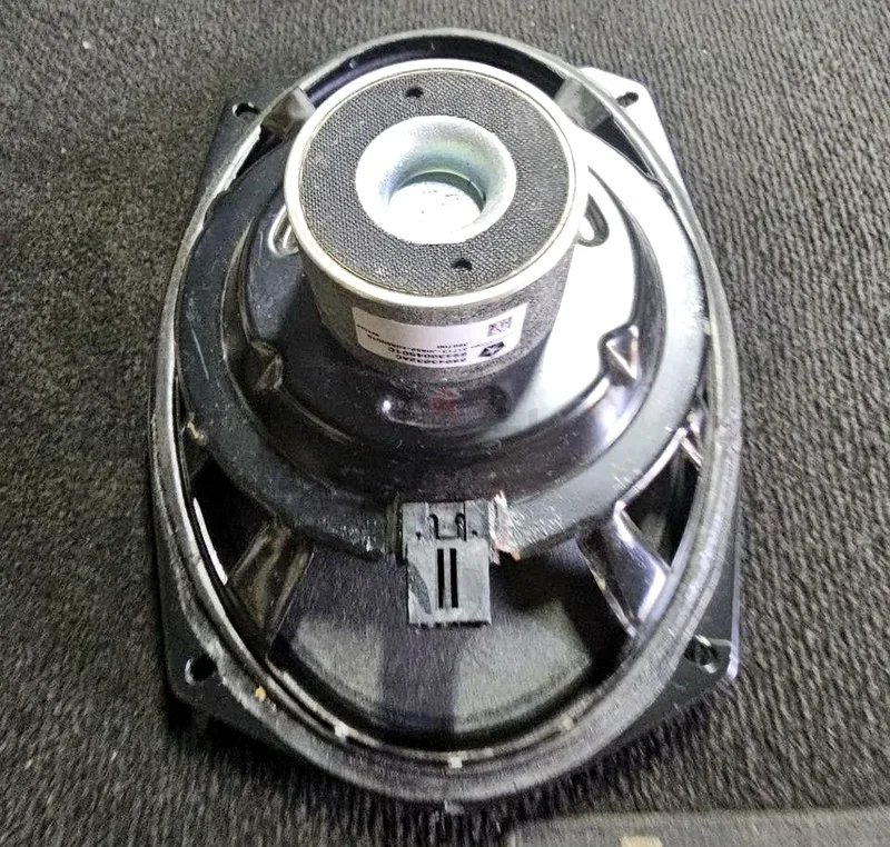 Front door speaker jeep srt63166176690433111
