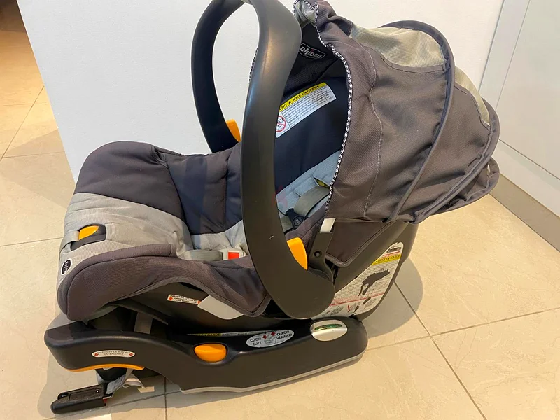 Safe and Comfortable Car Seat - Chicco Keyfit3063230185567235112