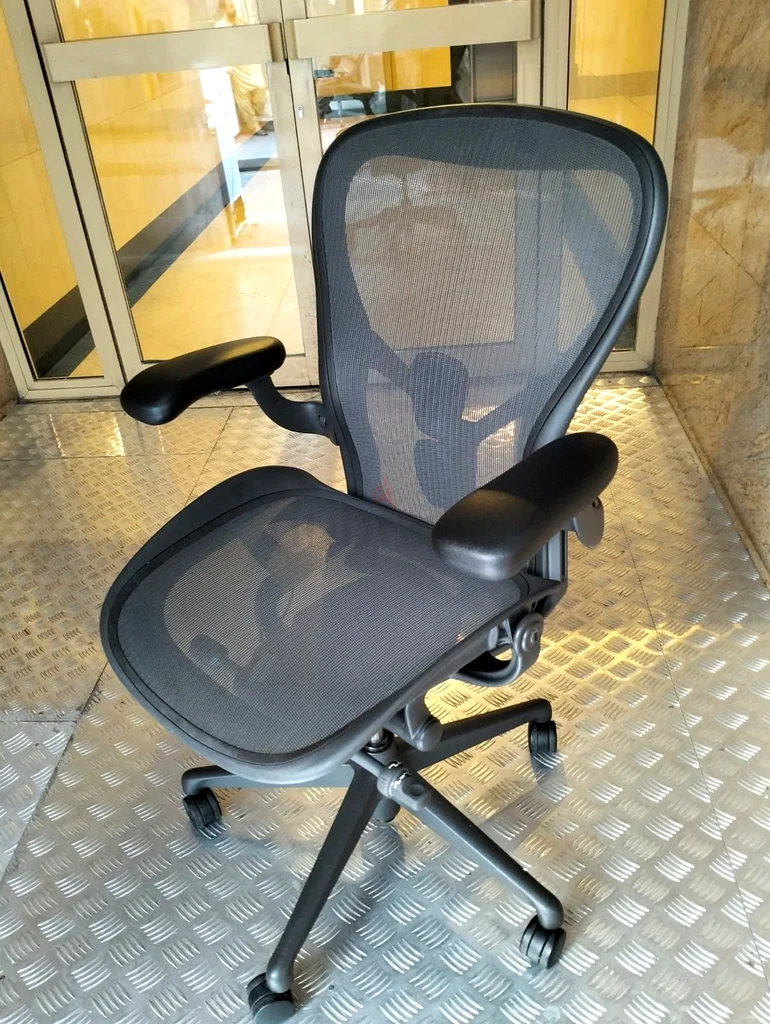 Herman miller remasterd chair for sell63219348968067111