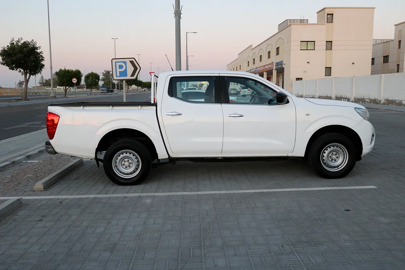 Nissan Navara 4x2 SE 2020, original paint, accident-free63168031290755113