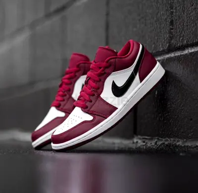 Nike Air Jordan 1 Low Noble red