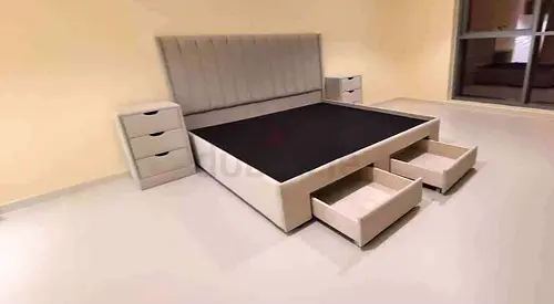 Stylish Modern Bed with Storage Drawers - Perfect for Any Bedroom!