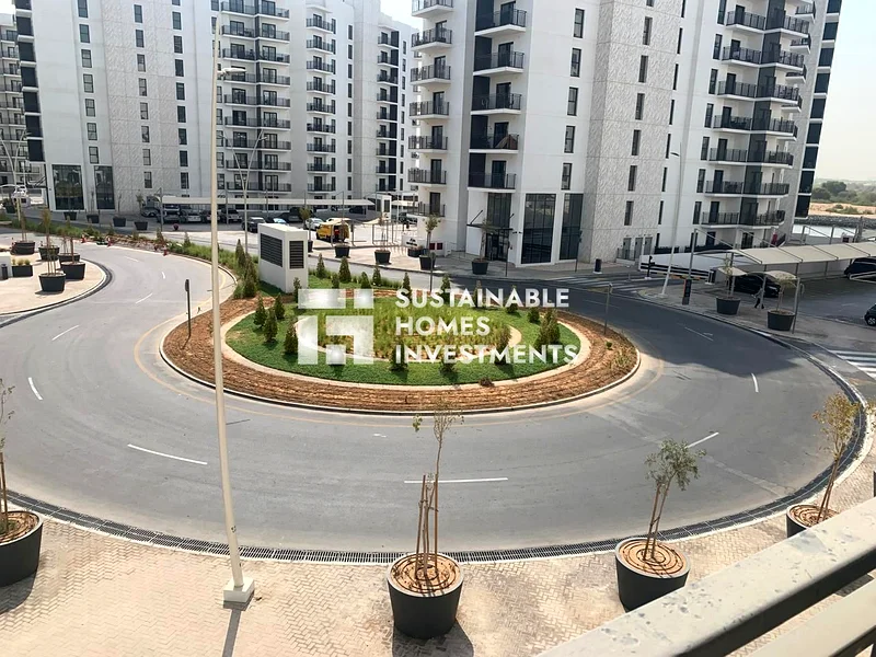 Ready to Move ! Spacious Layout ! Cozy Balcony62885262542593113