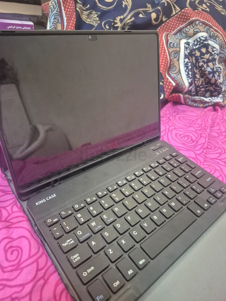 Samsung A8 + magnetic keyboard + cover632208269072661129