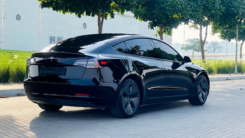 Tesla model 3 standard plus gcc sp  perfect condition63177576980993113