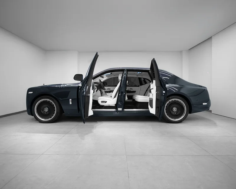 Rolls-Royce Phantom | Warranty | Certified Pre-Owned63177574105602113