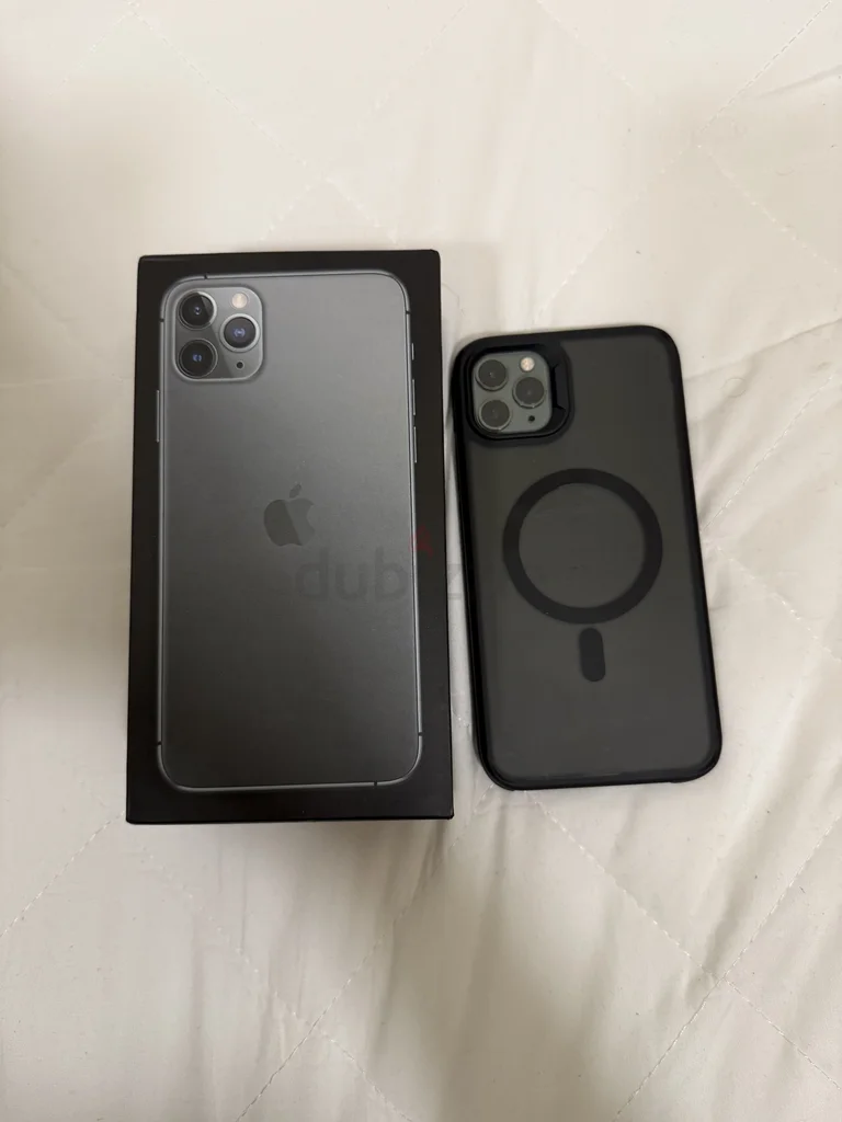 هاتف iPhone 11 Pro Max مع الفاتورة والعلبة62864709944321117