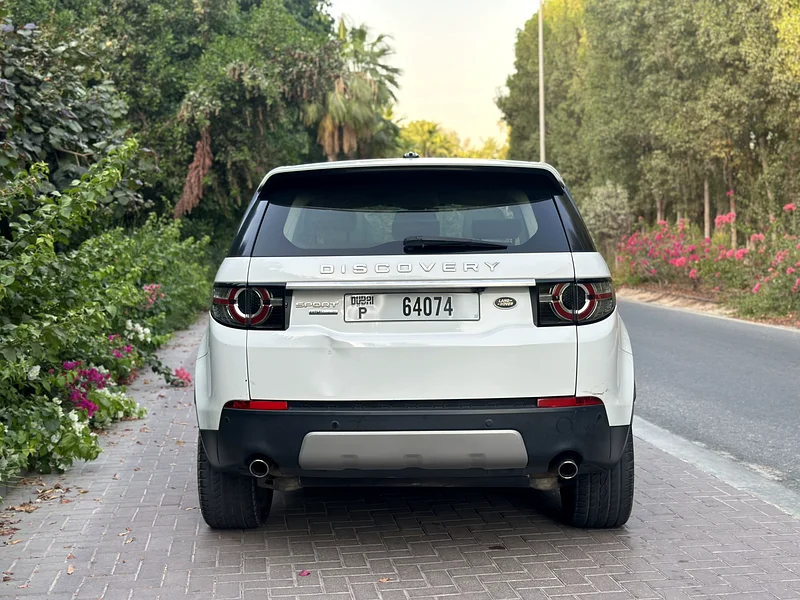 2016 Land Rover Discovery Sport HSE – Luxury SUV | AWD | Full Option | GCC Specs63226217067011114