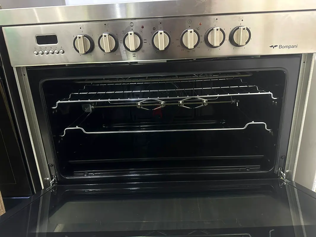 Bompani electric stove 90:60 cm size new latest model