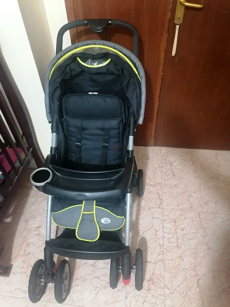 عربة أطفال مع مقعد سيارة63207887995521111
