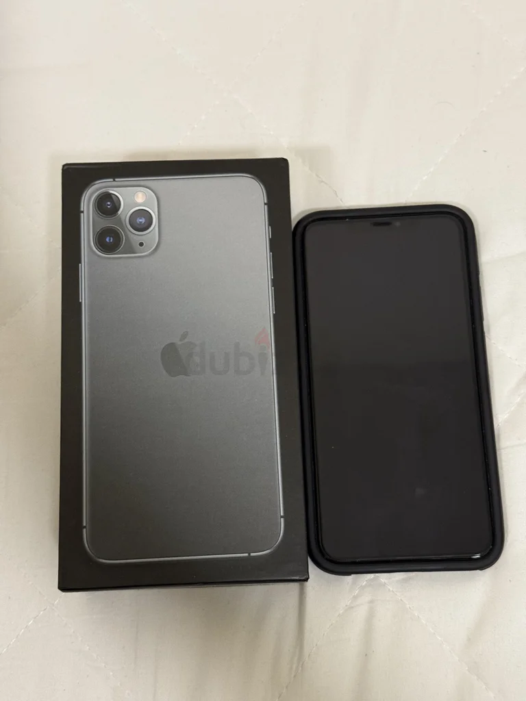 هاتف iPhone 11 Pro Max مع الفاتورة والعلبة62864709944321111