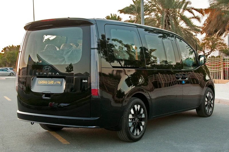 Hyundai Staria | 9 Seater Luxury Van | GCC | Dealer Warranty 5 Years / 150000 Kms63169913538179112