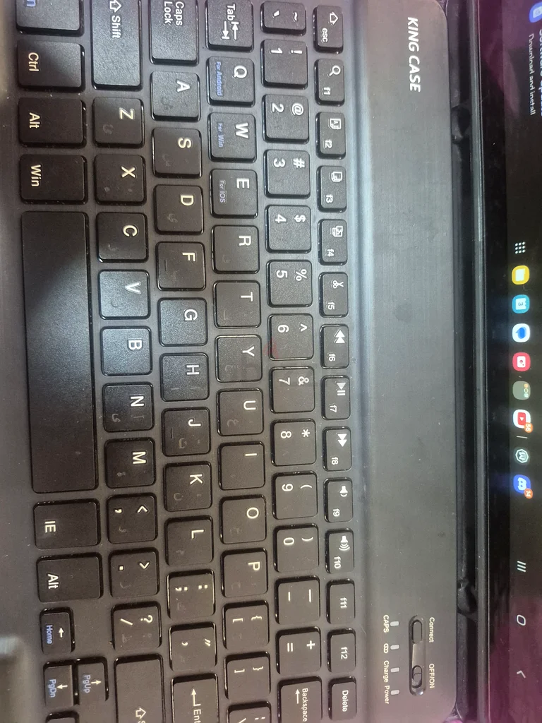 Samsung A8 + magnetic keyboard + cover63220826907266111
