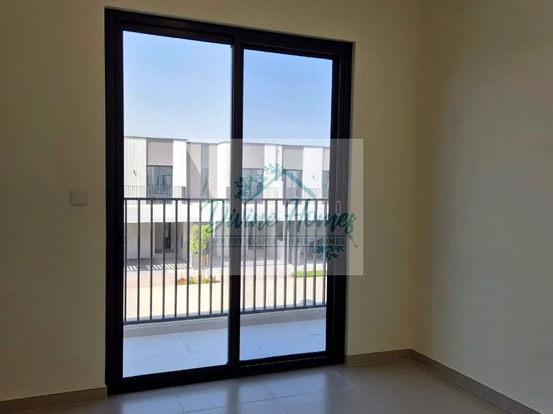 Good Location/Single Row/Close to Amenities62892286118787111