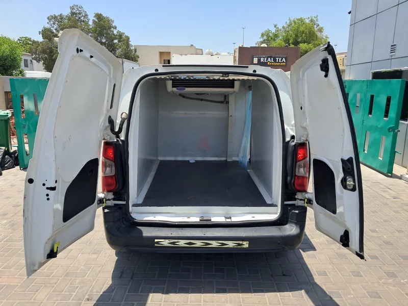 Peugeot Partner Refrigerated Van – Excellent Condition62935671928066113