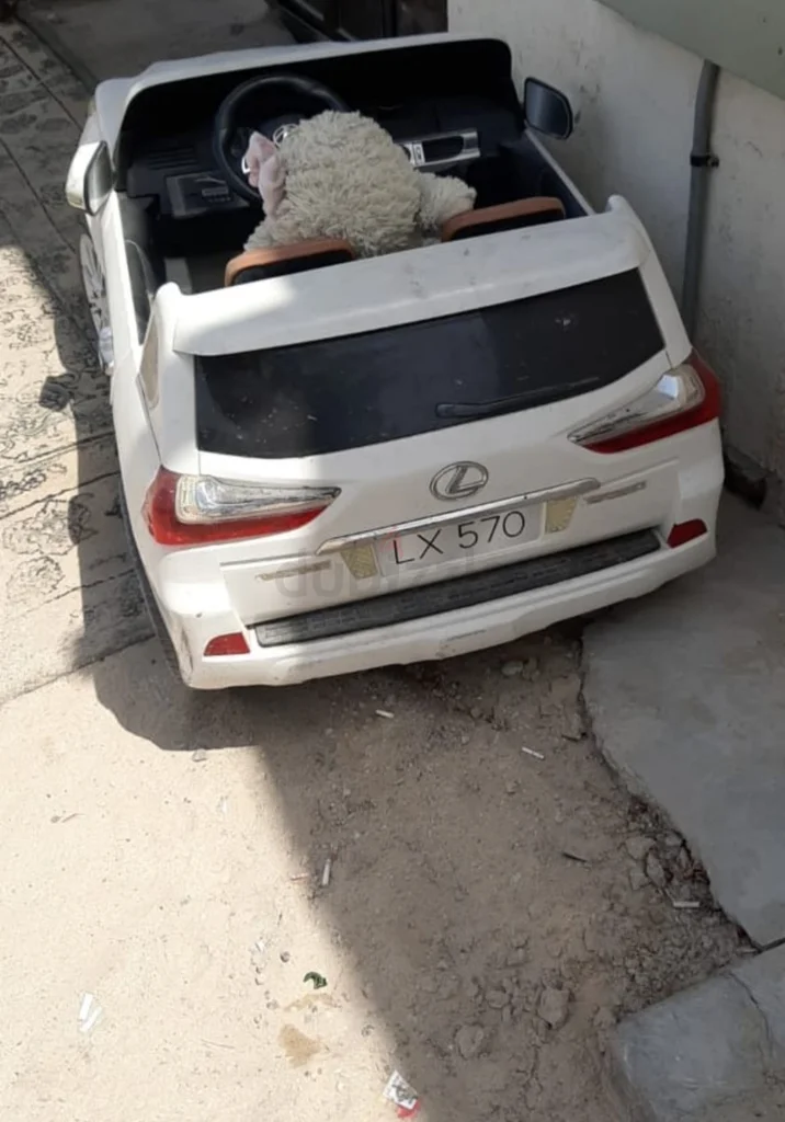سيارة ليجو للاطفال ركوب ليكسس الاف سي 570 مع لعبة ناعمة62932700614402111