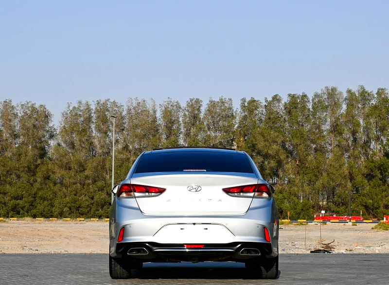HYUNDAI SONATA 2018 GCC MID OPTION IN EXCELLENT CONDITION63172654290306114