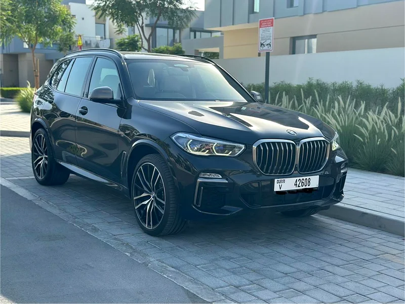 LOW MILEAGE M50i GCC FSH SINGEL OWNER63159711440642111