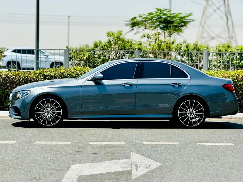 MERCEDES BENZ E300 |GCC SPECS| YEAR 2020 | ACCIDENT FREE | SINGLE OWNED |63233103189506112