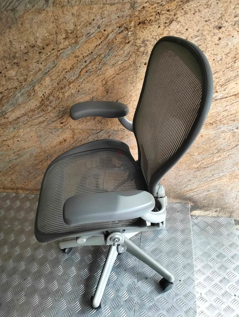 Herman Miller Aeron Chair Latest model63186264827265111