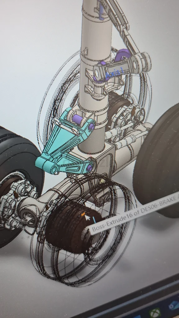 تصميم حر ببرنامج SolidWorks أو Catia V5 أو Creo62866838633475113