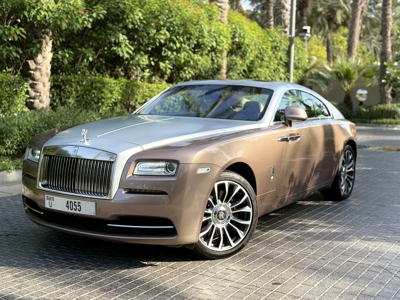 Rolls-Royce Wraith Silver With Gold First Edition 2014 Low Mileage In Excellent Condition63175705733505113