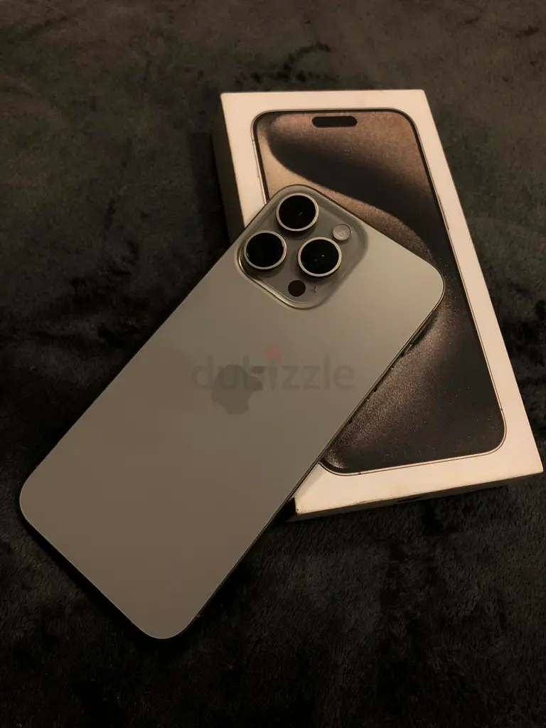 آيفون 15 برو ماكس 256 جيجابايت