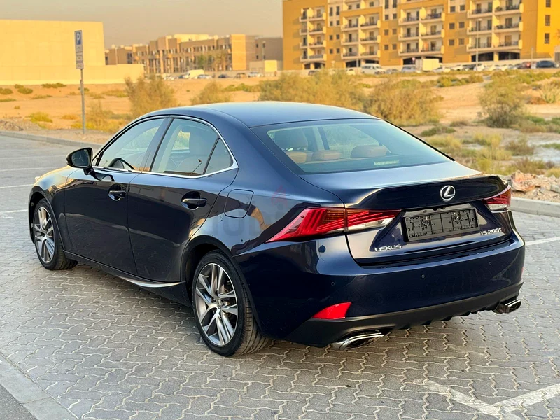 Lexus is200t63156991967617114