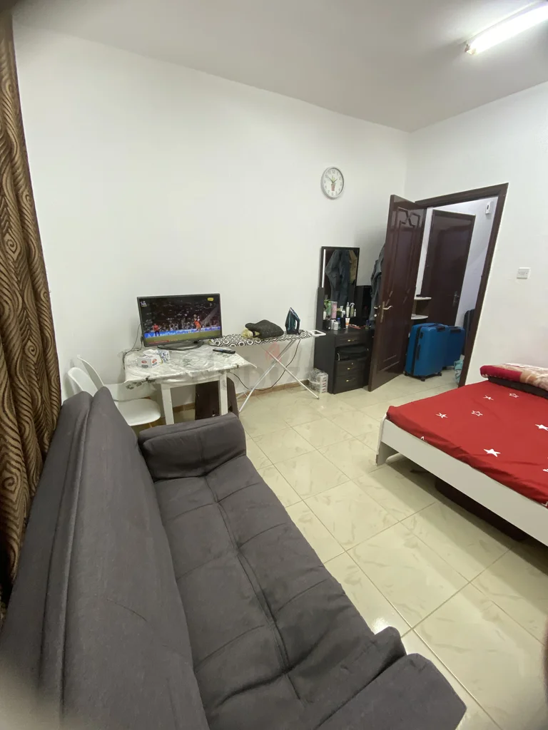 No Commission, Fully furnished room available at mbz city for south indian family exe. bachelor62867803805315111