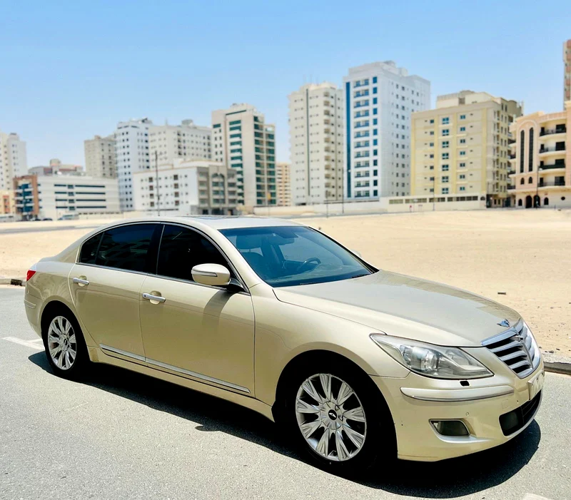 A BEAUTIFUL CLEAN HYUNDAI GENESIS 2011 MODEL GCC SPACE EXCELLENT CONDITION CLEAN CAR REF:878063137332907394110