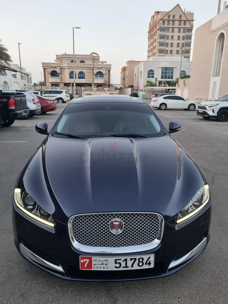 جاكوار XF 201562930623343362112
