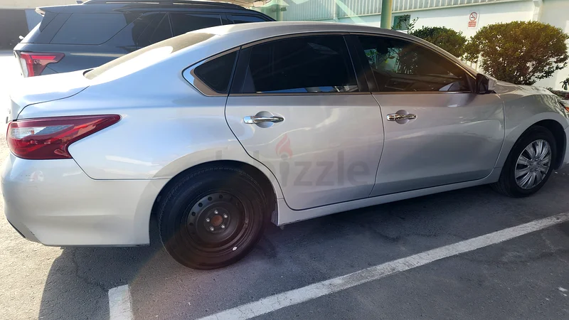 Altima 83k km - Very Good condition63149584919811113