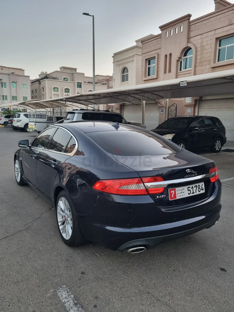 جاكوار XF 201562930623343362113