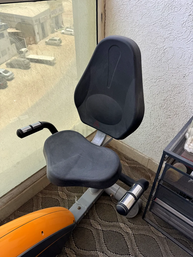 احصل على لياقتك مع هذه الآلة البيضاوية عالية الجودة!63241660936065111